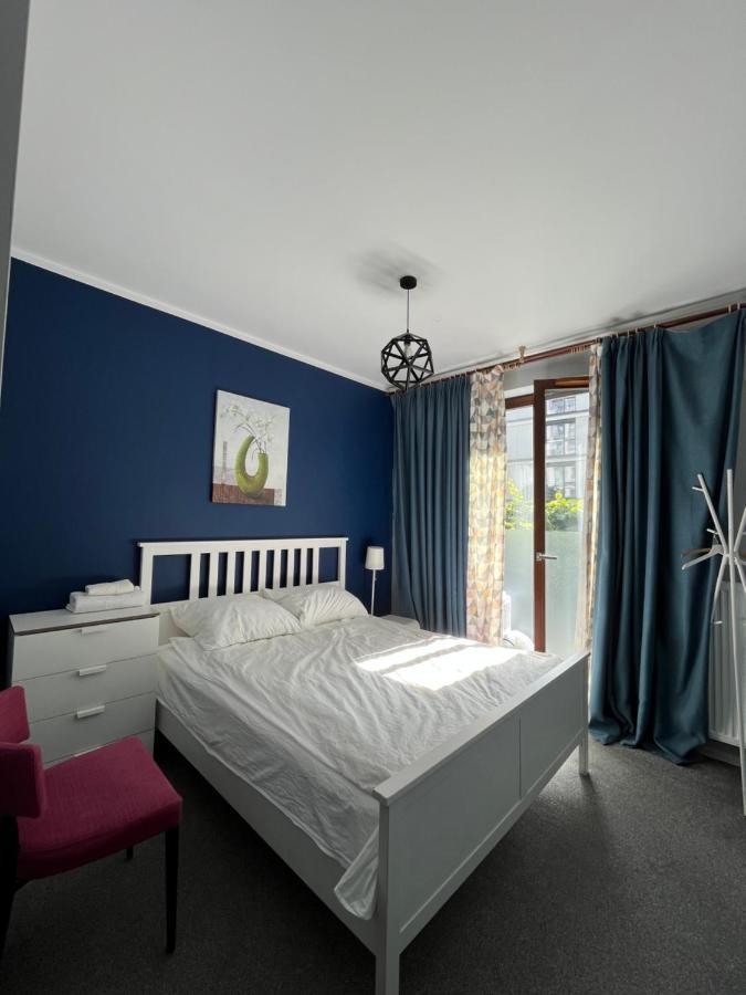 Airport Comfy Guest Home Varsóvia Exterior foto